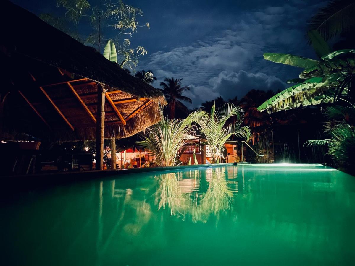 Red Coconut Villa Bentota Exterior photo